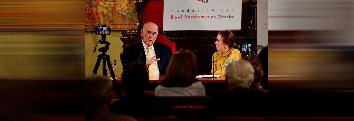 Manuel Concha habla de su trayectoria con la periodista Rosa Luque